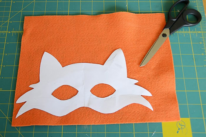 DIY Fox Mask
 Nalle s House DIY FOX COSTUME