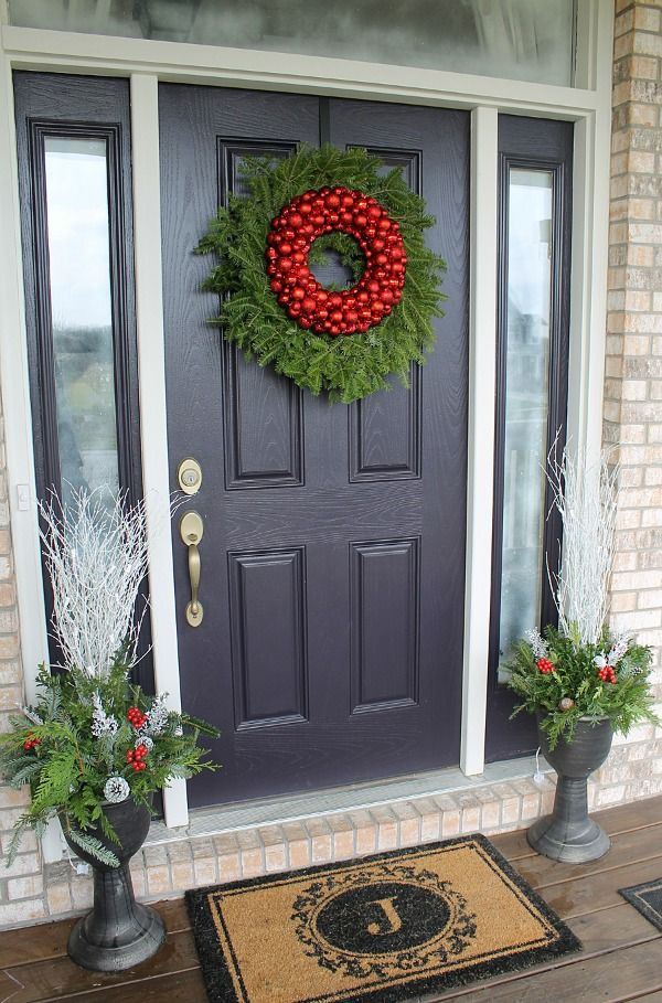 DIY Front Door Decor
 How to Decorate Your Front Door for the Holidays The