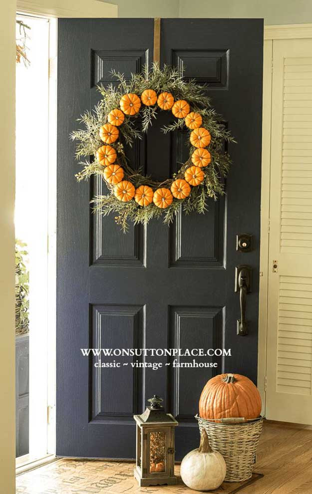 DIY Front Door Decor
 21 DIY Fall Door Decorations