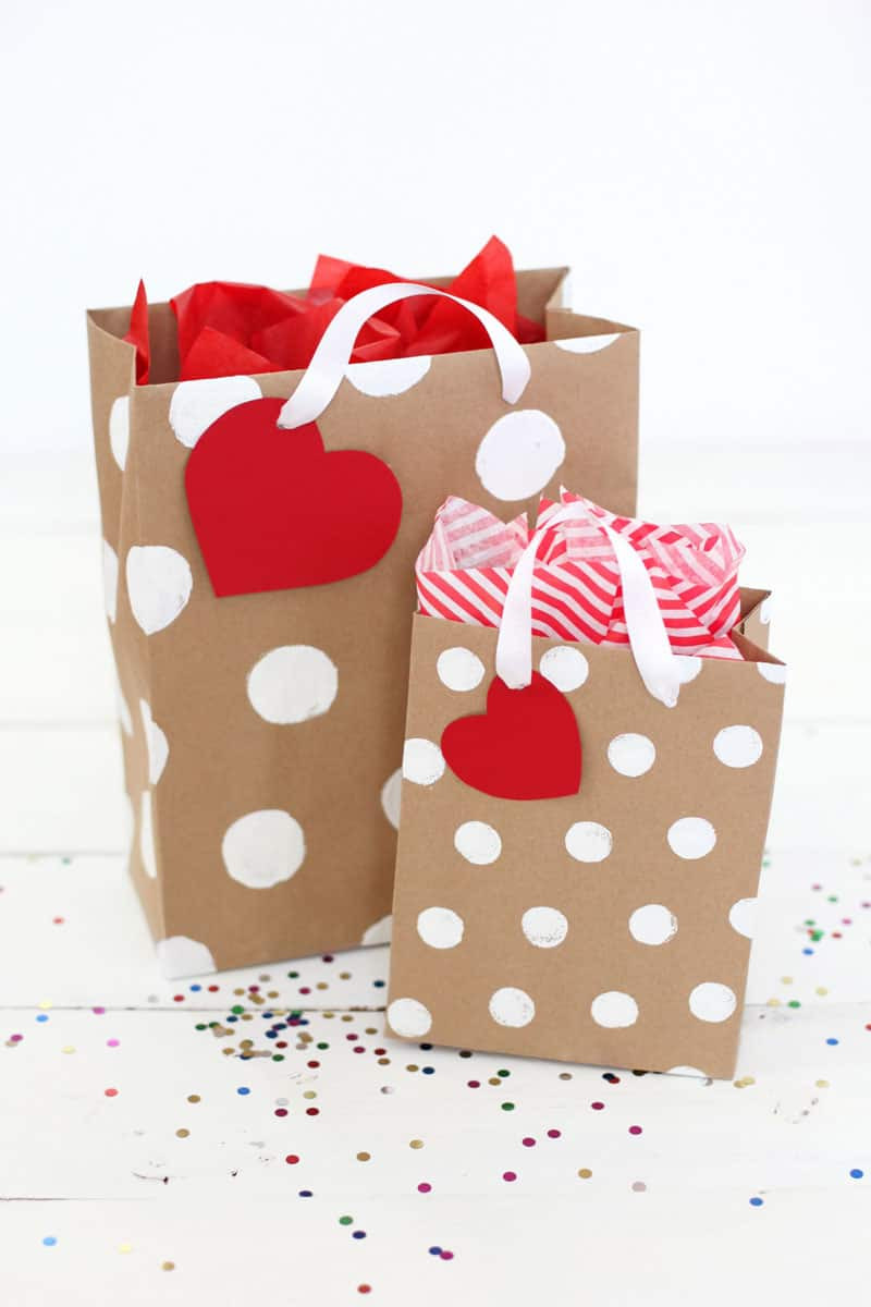 DIY Gift Bags From Wrapping Paper
 5 Simple DIY Ways to Make Your Own Wrapping Paper