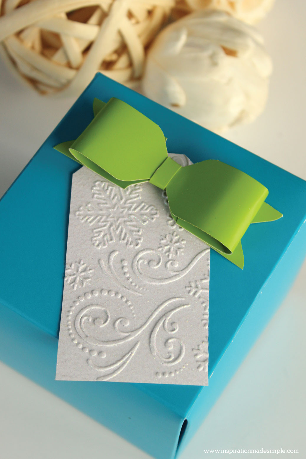 DIY Gift Tags
 Simple and Classic DIY Embossed Gift Tags Inspiration