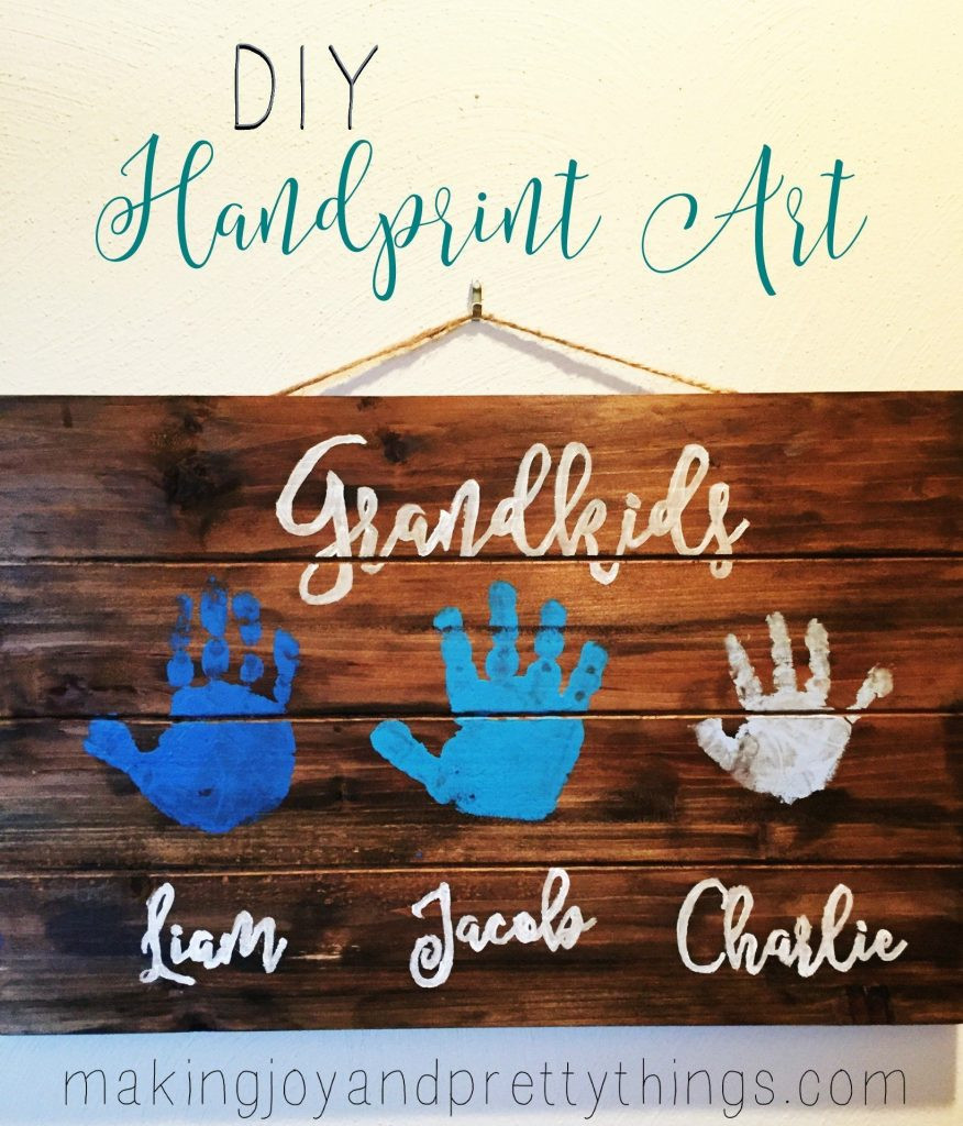 DIY Grandparents Day Gifts
 Grandparent Gift Idea DIY Handprint Art
