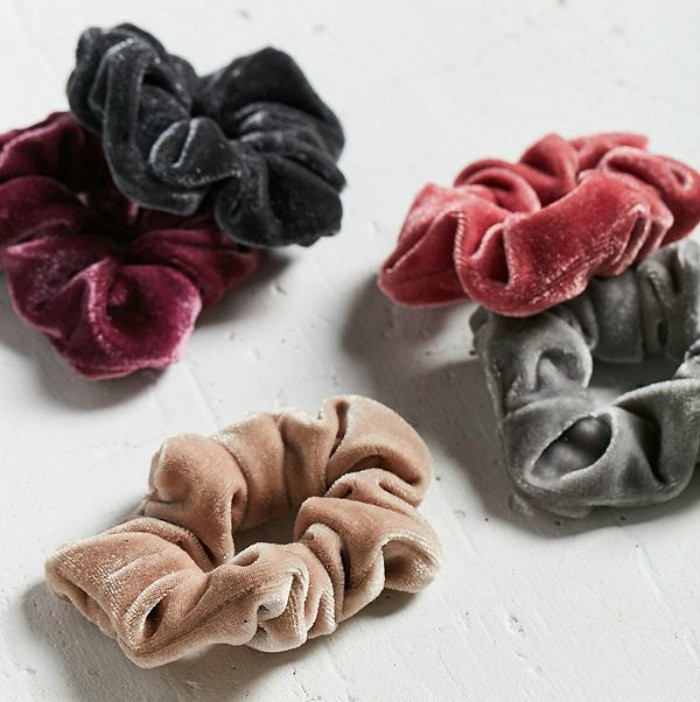 DIY Hair Scrunchie
 How to Make Velvet Scrunchies DIY Sewing Tutorial