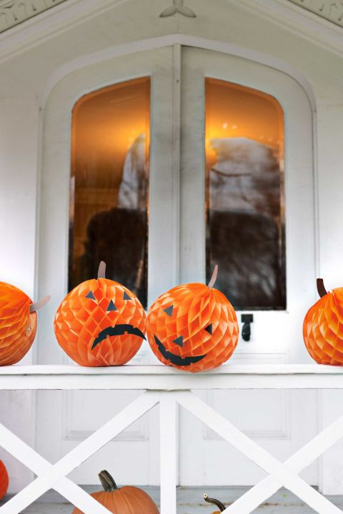 DIY Halloween Decoration Ideas
 10 Cheap And Easy DIY Halloween Decorations Craftsonfire