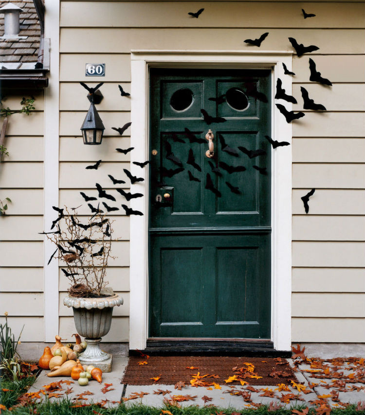 DIY Halloween Home Decor
 The Best Homemade Halloween Decorations on Pinterest