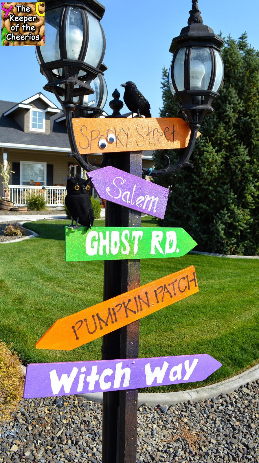 DIY Halloween Wood Signs
 Halloween Yard Sign made with scrap wood The Keeper of