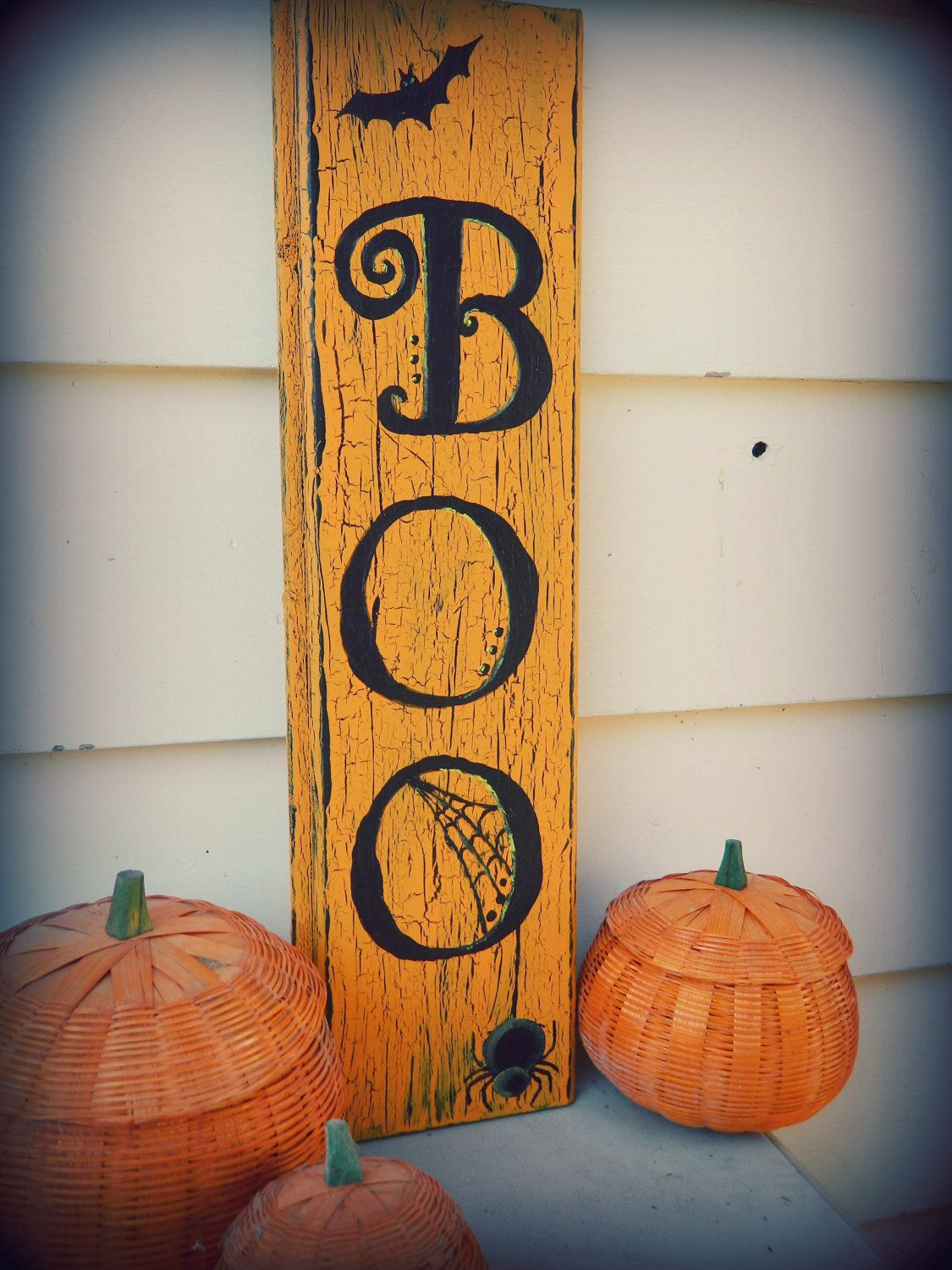 DIY Halloween Wood Signs
 BOO Halloween Decor Sign by rosalynsanterre10 on Etsy $15