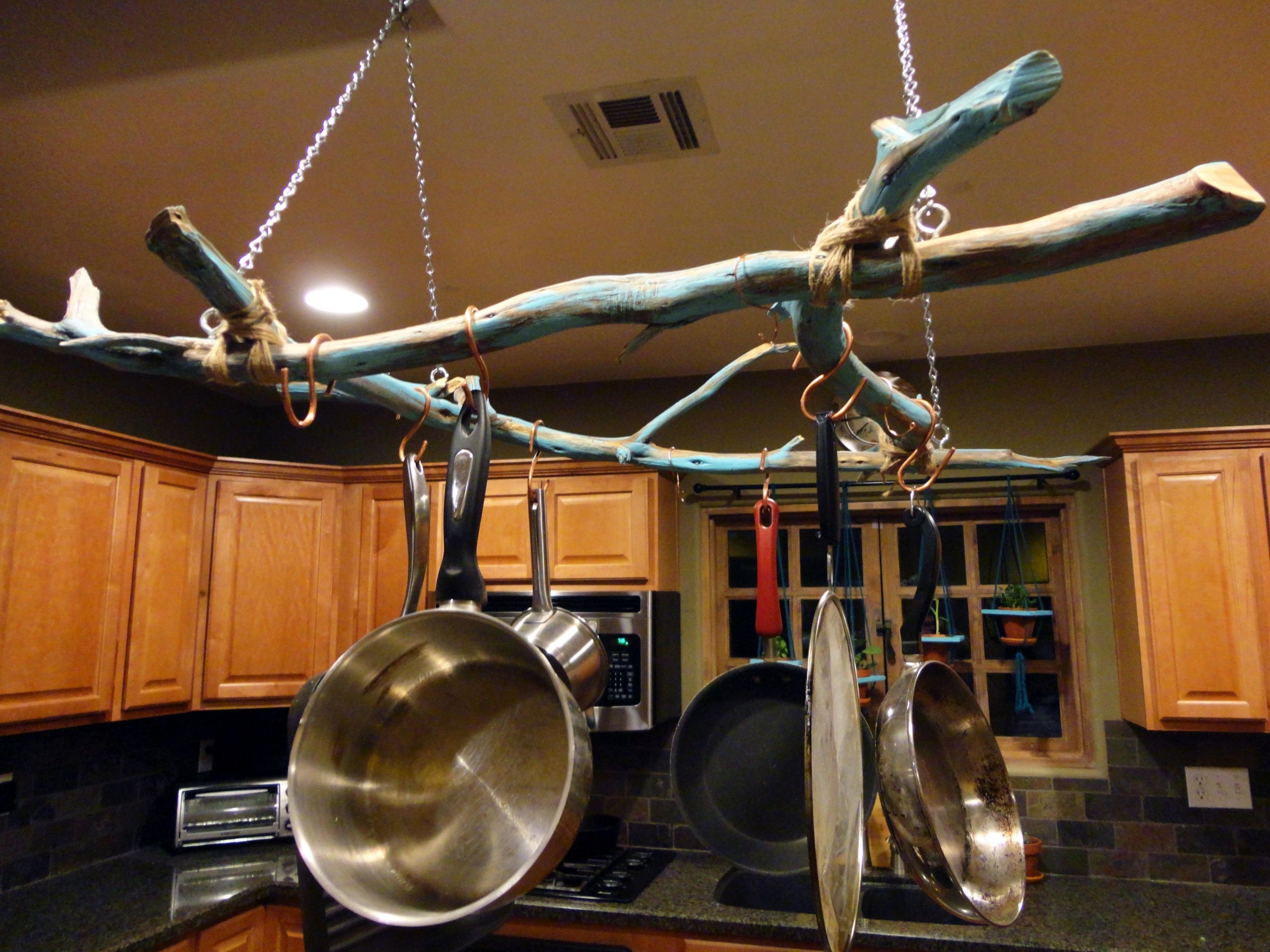 DIY Hanging Rack
 How To Choose The Right Rack For Hanging Pots and Pans