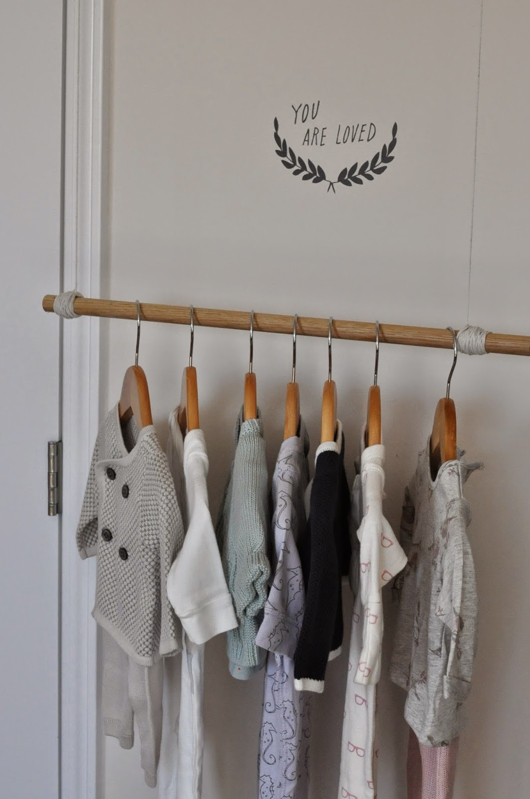 DIY Hanging Rack
 RestlessOasis DIY Clothing Rack