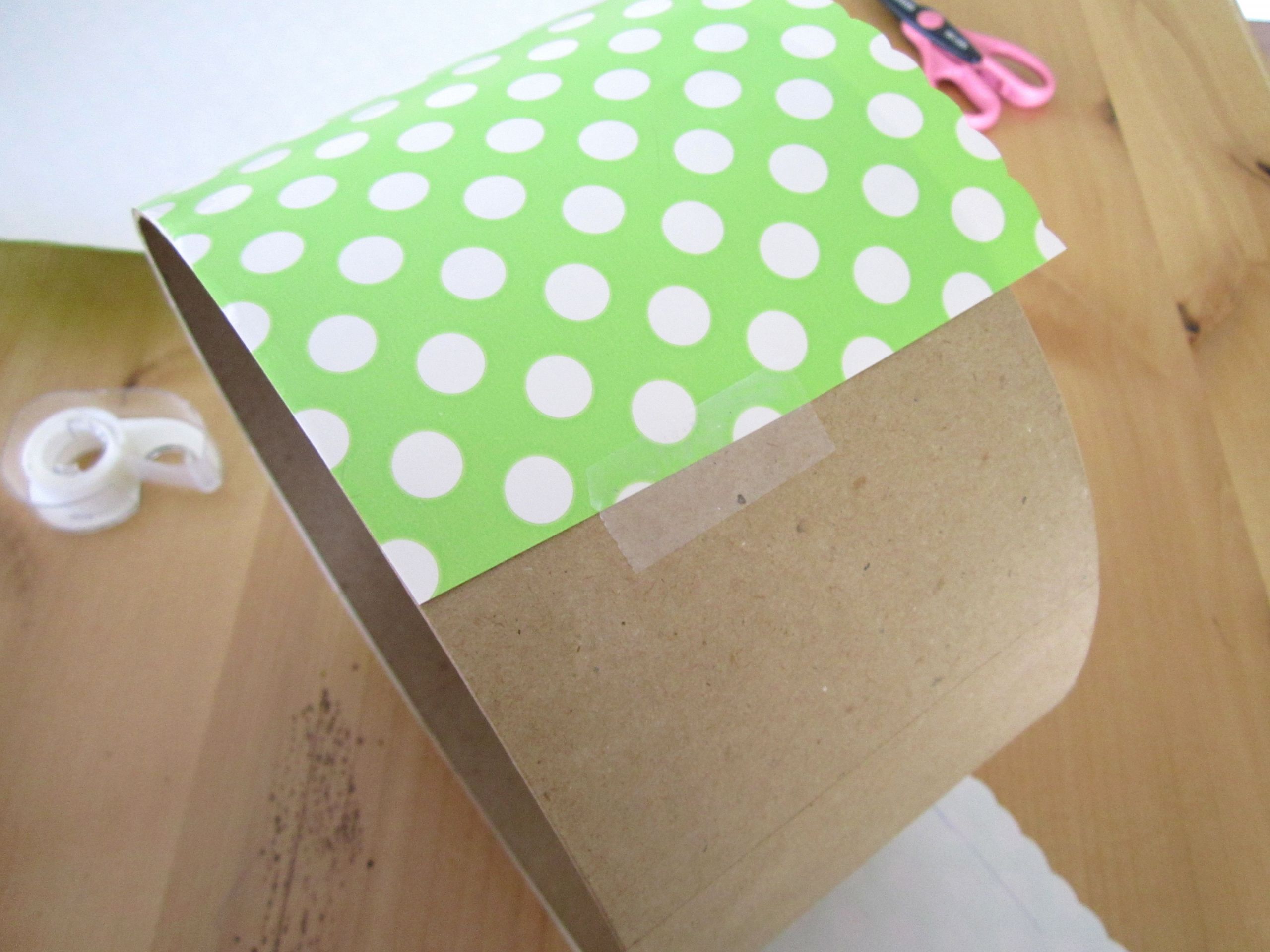 DIY Hat Boxes
 DIY Hat Box Cupcake Tower Tutorial