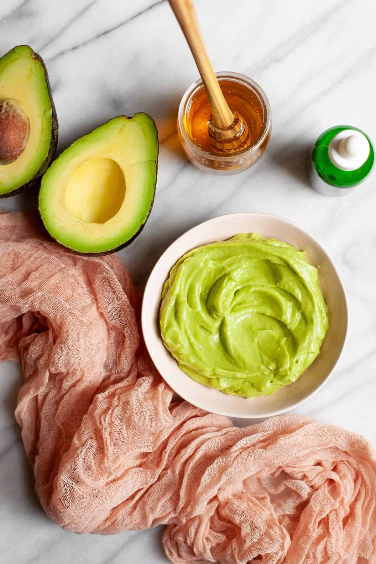 DIY Honey Hair Mask
 Whipped Avocado Honey and Olive Oil Deep Conditioning