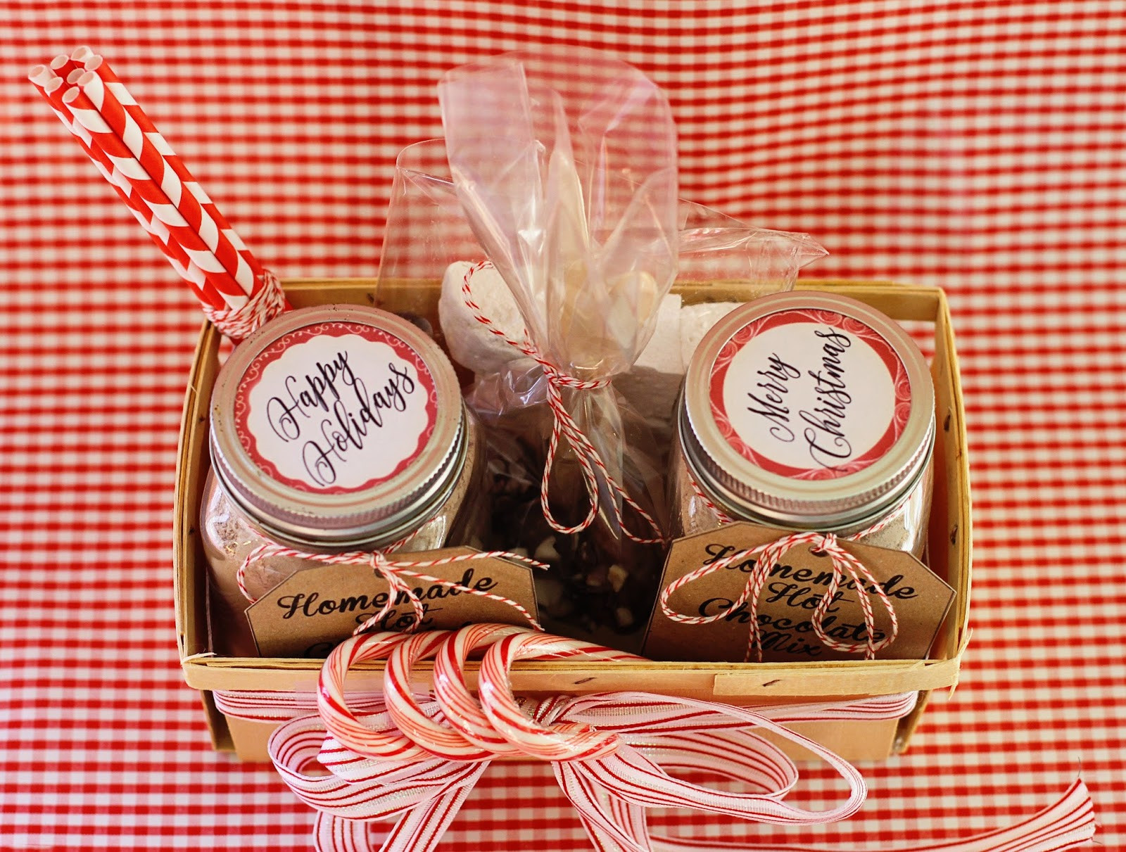 DIY Hot Chocolate Gifts
 Running from the Law DIY Homemade Hot Chocolate Gift Basket