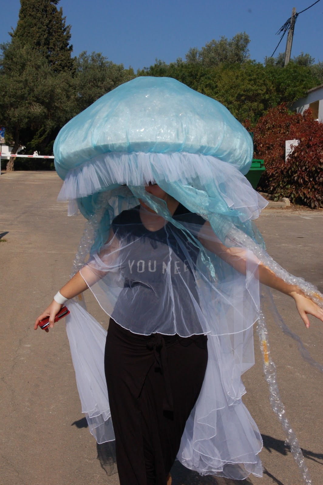 DIY Jellyfish Costume
 PettiBear s Fashion Roar Making a Jellyfish costume How To
