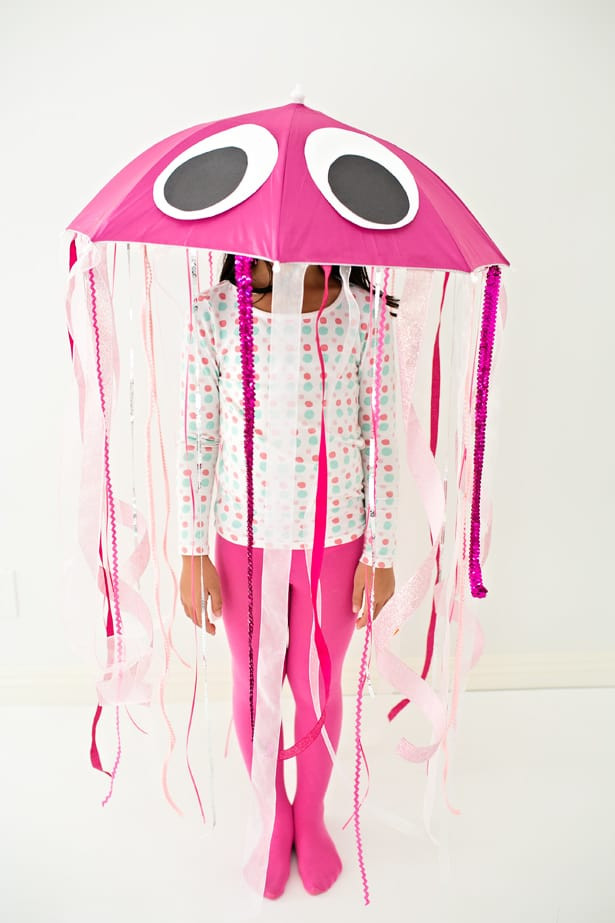 DIY Jellyfish Costumes
 EASY DIY JELLYFISH HALLOWEEN COSTUME FOR KIDS