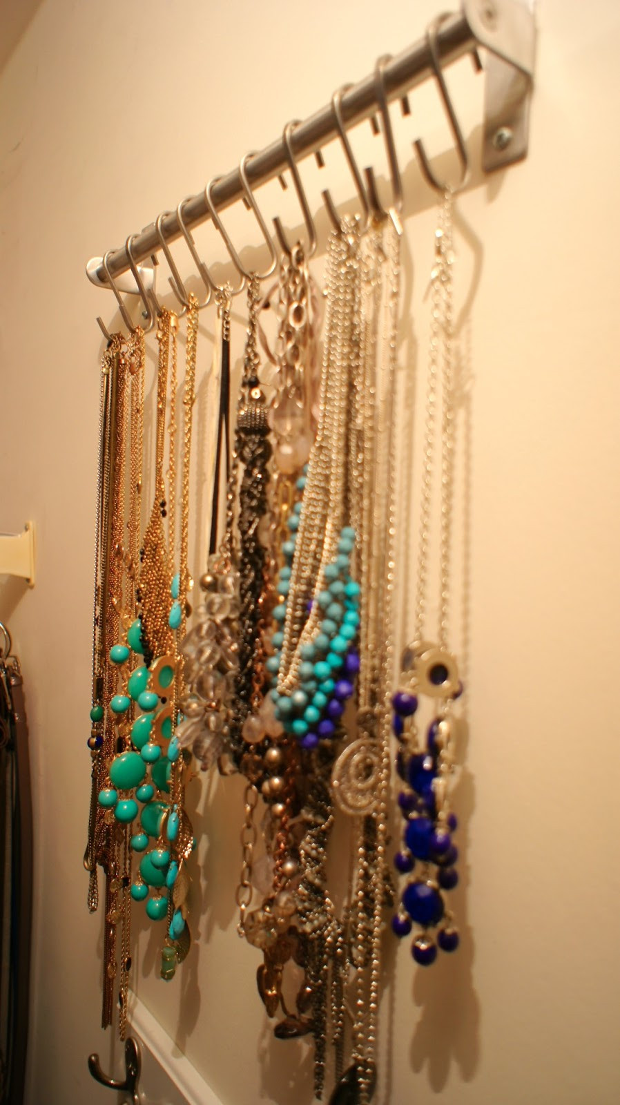 DIY Jewelry Hanger Organizer
 Food Fashion Home Necklace Organizer System