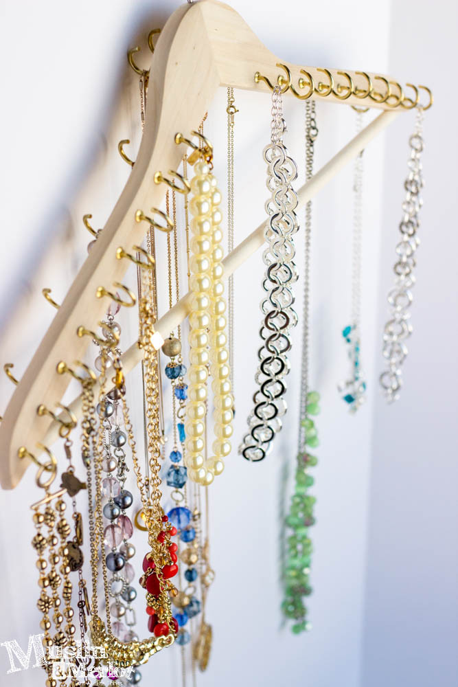 DIY Jewelry Hanger Organizer
 DIY Hook Hanger for Jewelry Organization Muslin and Merlot