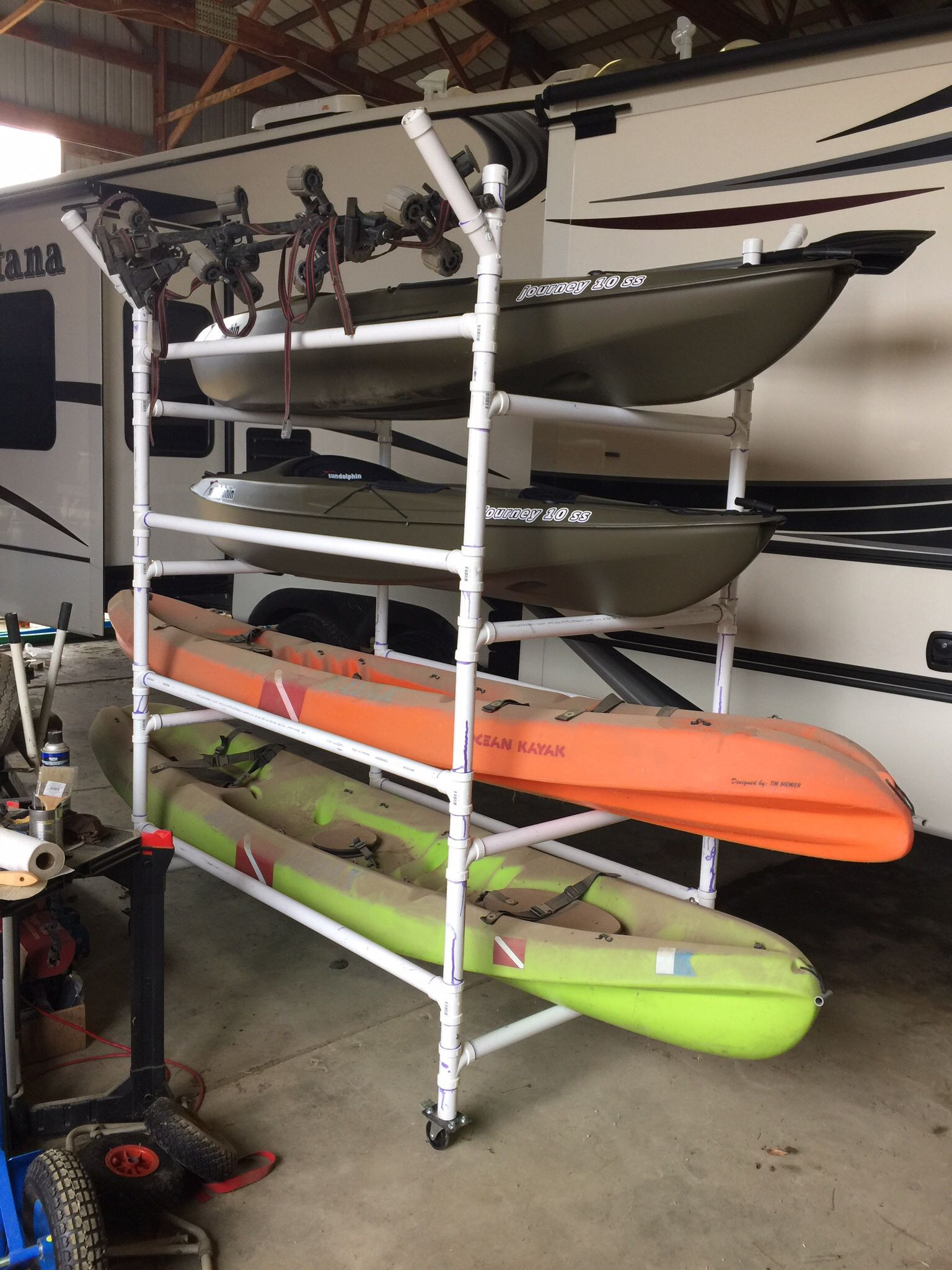 DIY Kayak Rack Pvc
 Homemade PVC kayak rack can store 4 kayaks paddles