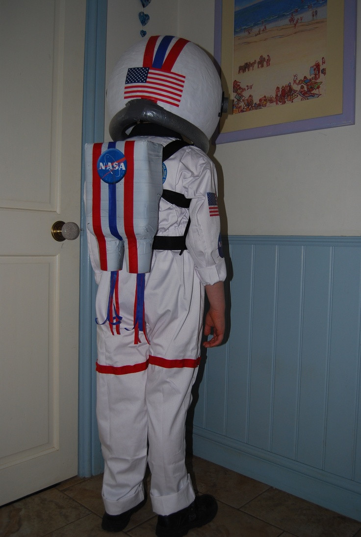 DIY Kids Astronaut Costume
 22 best images about KIDS SCHOOL PROJECTS on Pinterest