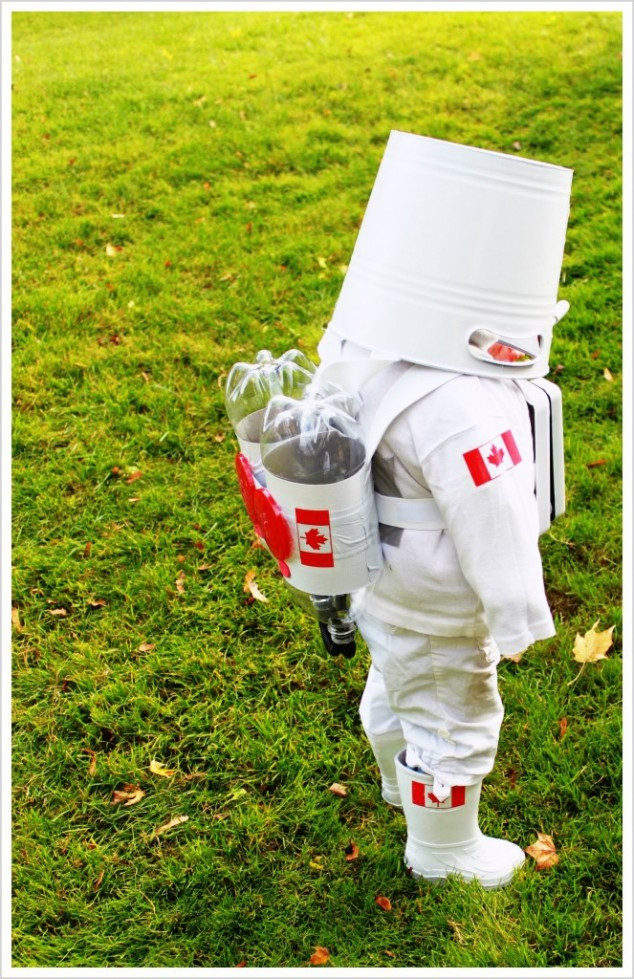 DIY Kids Astronaut Costume
 33 Easy And Interesting DIY Halloween Costumes For Kids