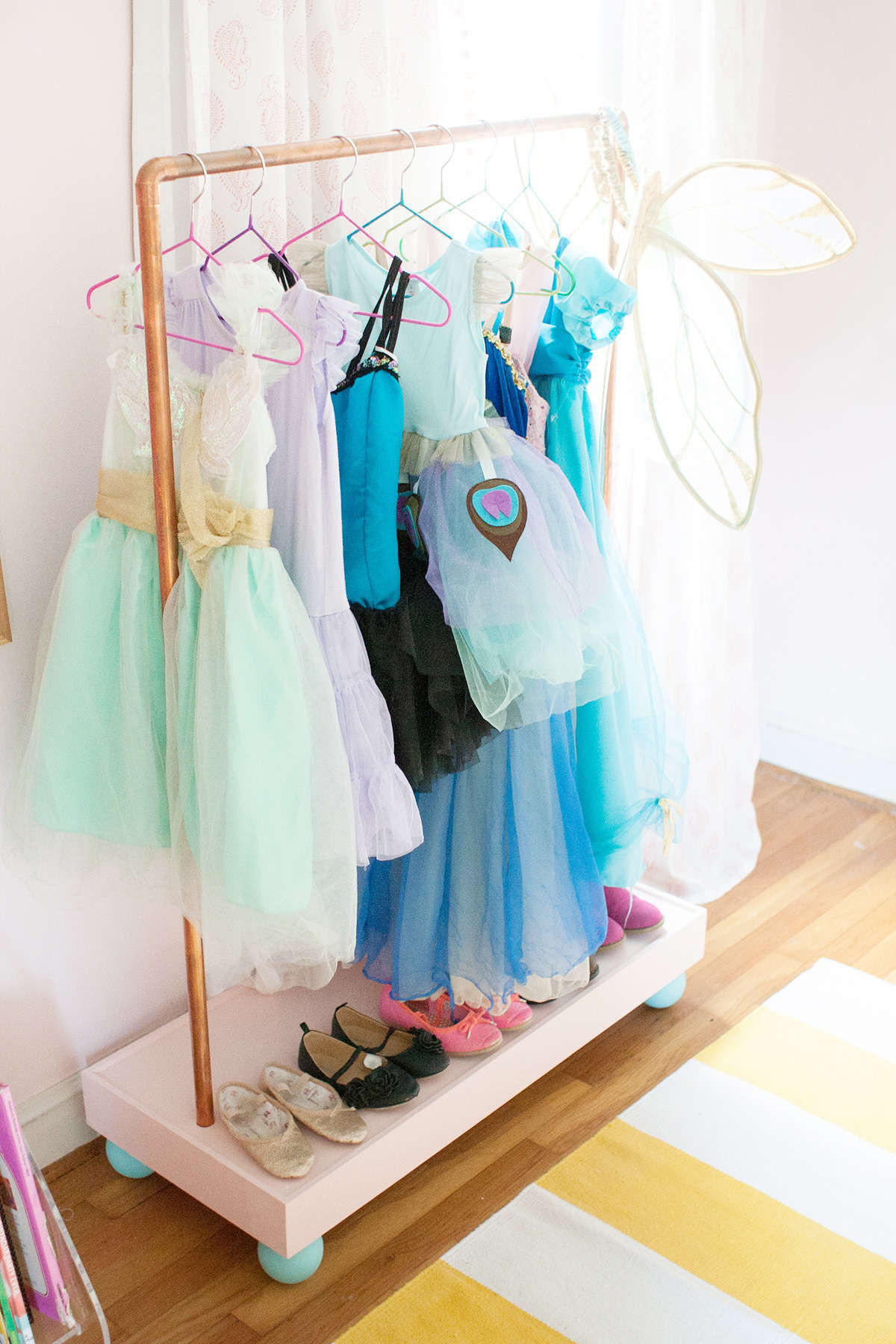 DIY Kids Clothes
 6 Simple Solutions for Organizing Dress Up Clothes The
