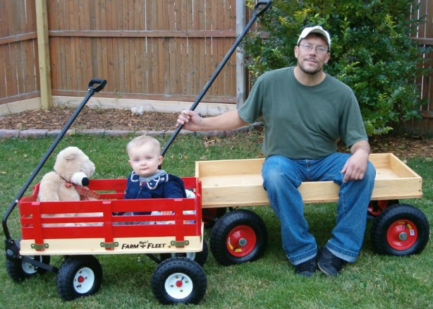 DIY Kids Wagon
 Dad and Kid Wooden Wagons