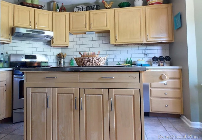 Diy Kitchen Tile
 8 DIY Backsplash Ideas to Refresh Your Kitchen on a Bud
