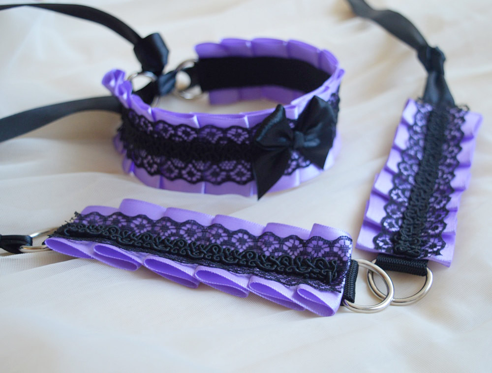 DIY Kitten Play Collar
 Made to Order Kitten play collar and cuffs Delph Nymph