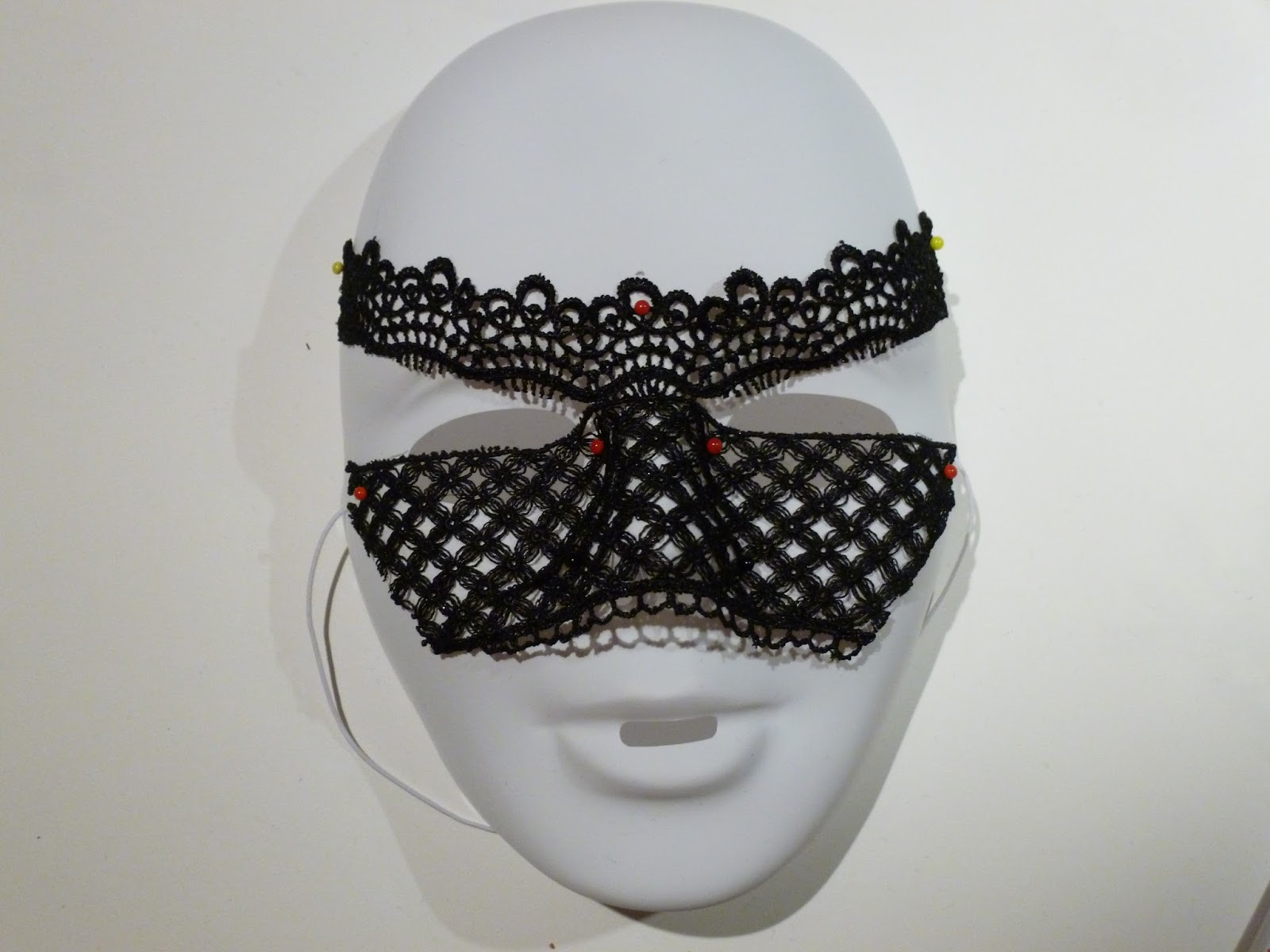 DIY Lace Mask
 SickChick DIY Lace Masquerade Mask