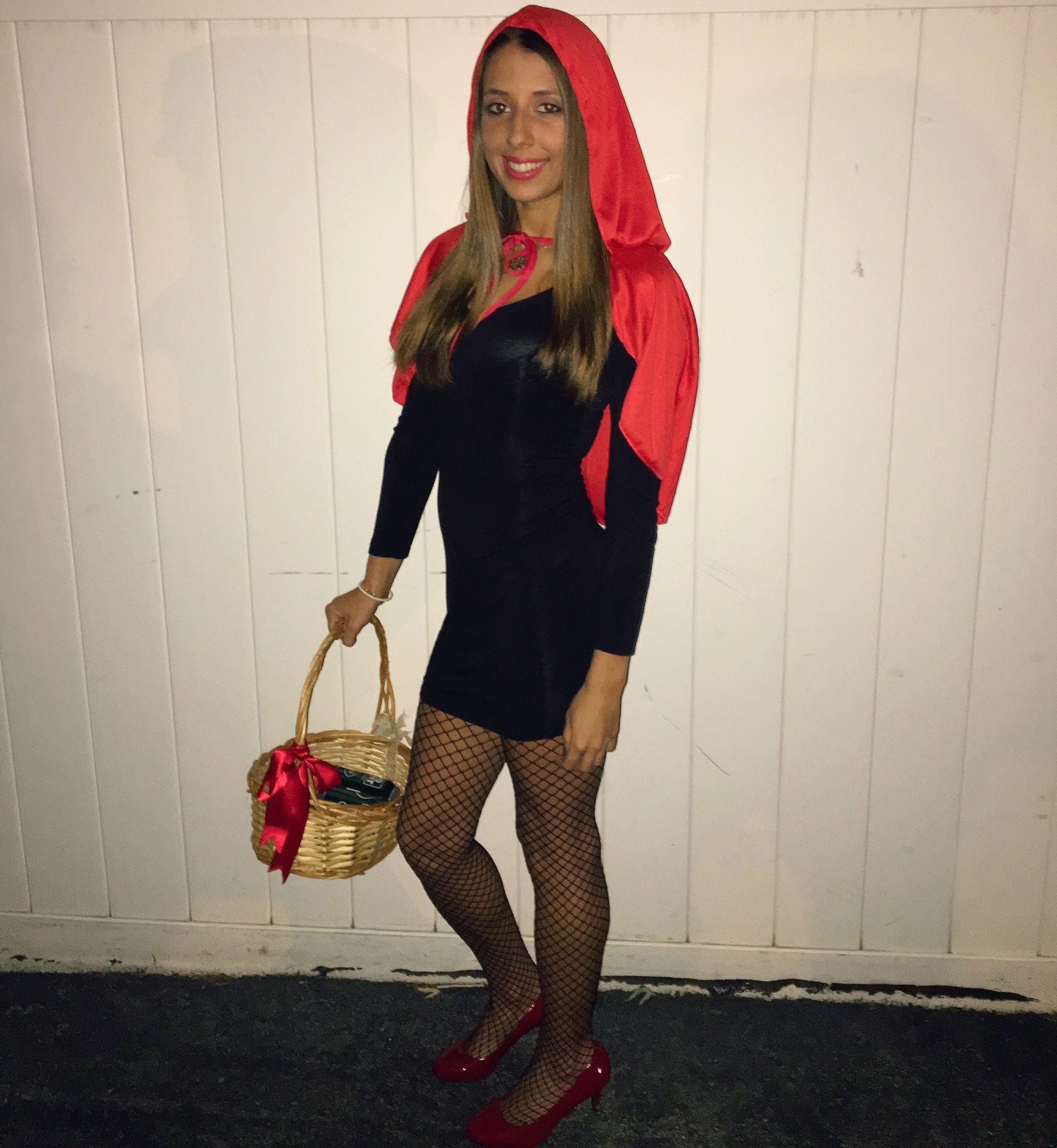 DIY Little Red Riding Hood Costume For Adults
 Little red riding hood costume DIY teenager college girl