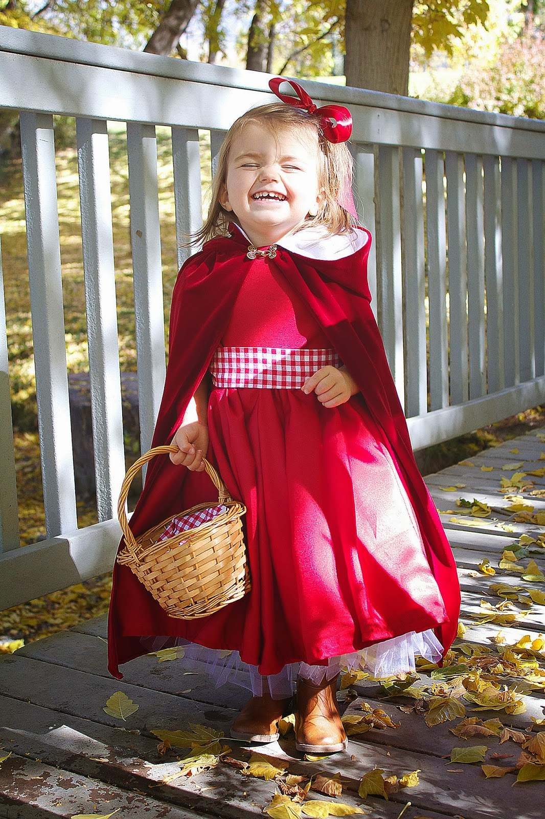 DIY Little Red Riding Hood Costume For Adults
 do it yourself divas DIY Little Red Riding Hood Costume