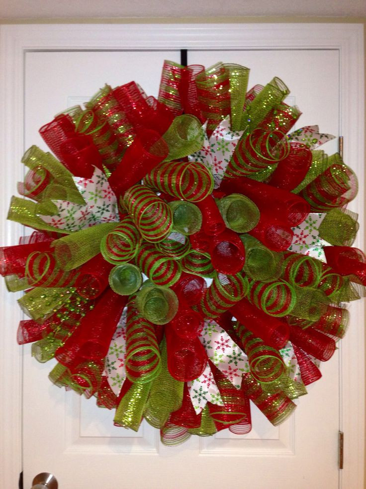DIY Mesh Christmas Wreath
 Christmas poly deco mesh wreath