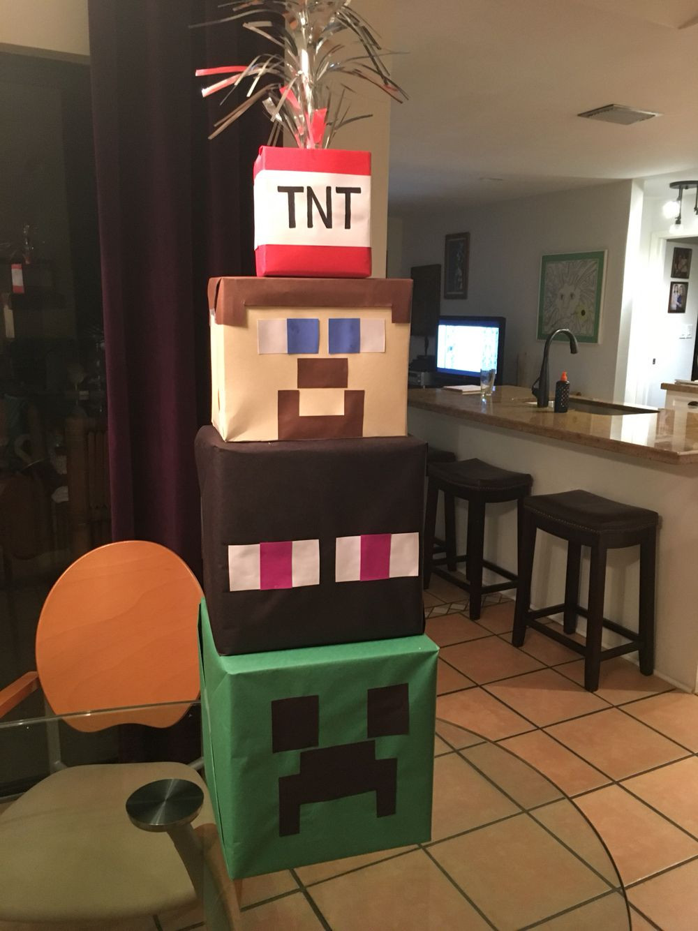 DIY Minecraft Decorations
 Minecraft party decorations DIY
