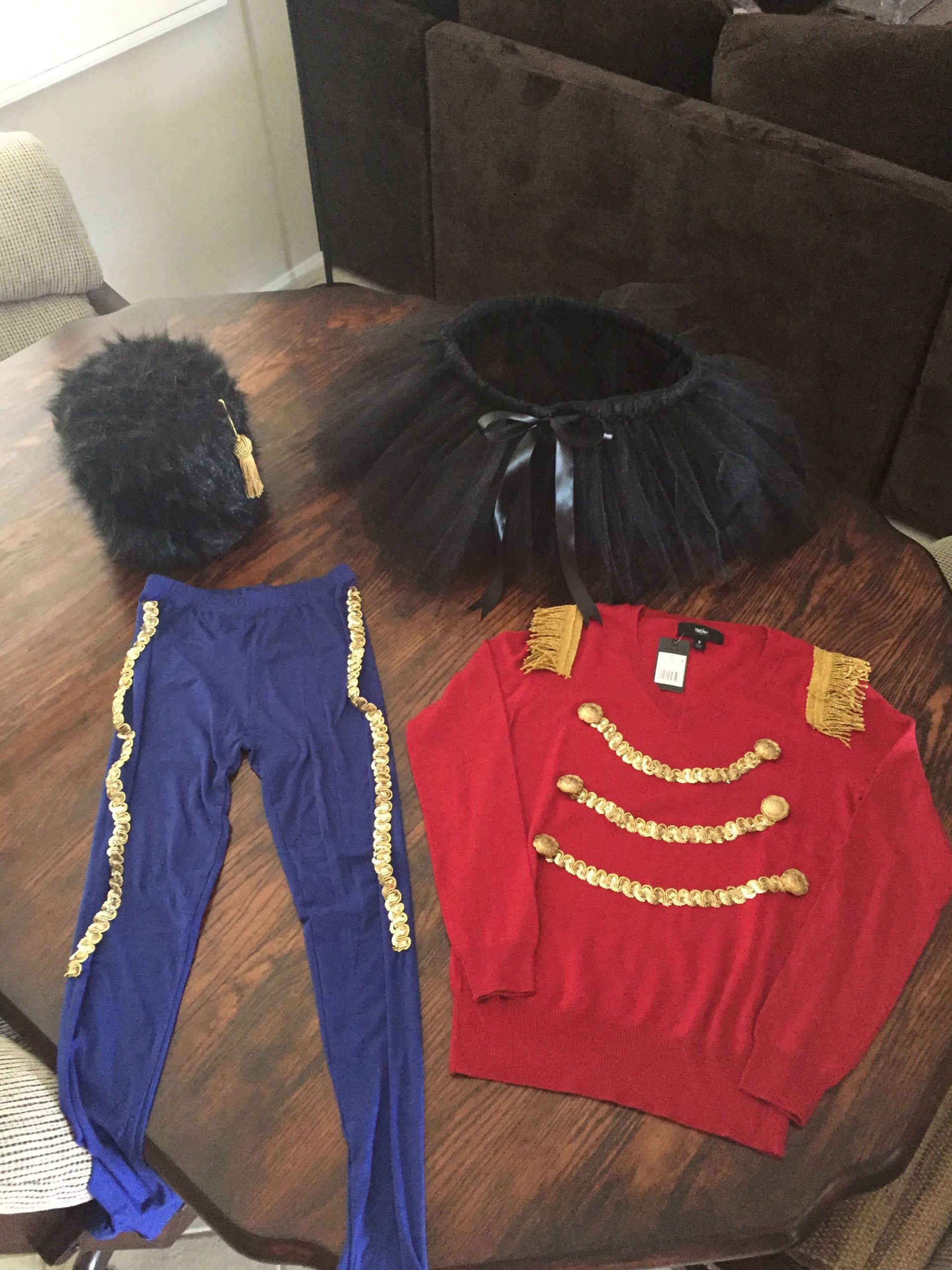 DIY Nutcracker Costumes
 DIY nutcracker costume for Xmas party