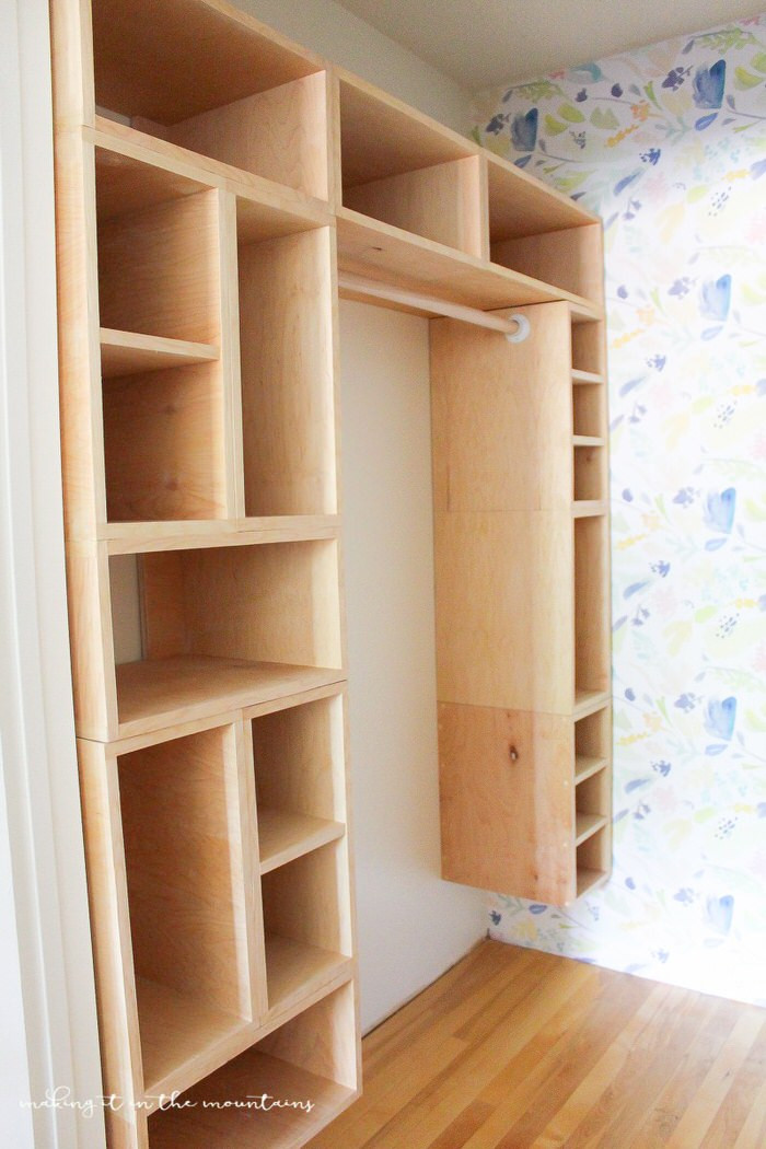 DIY Organize Closet
 DIY Closet Organizing Ideas & Projects