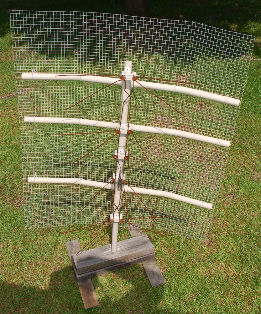 DIY Outdoor Antenna
 How To Make A Homemade Tv Antenna Booster Homemade Ftempo