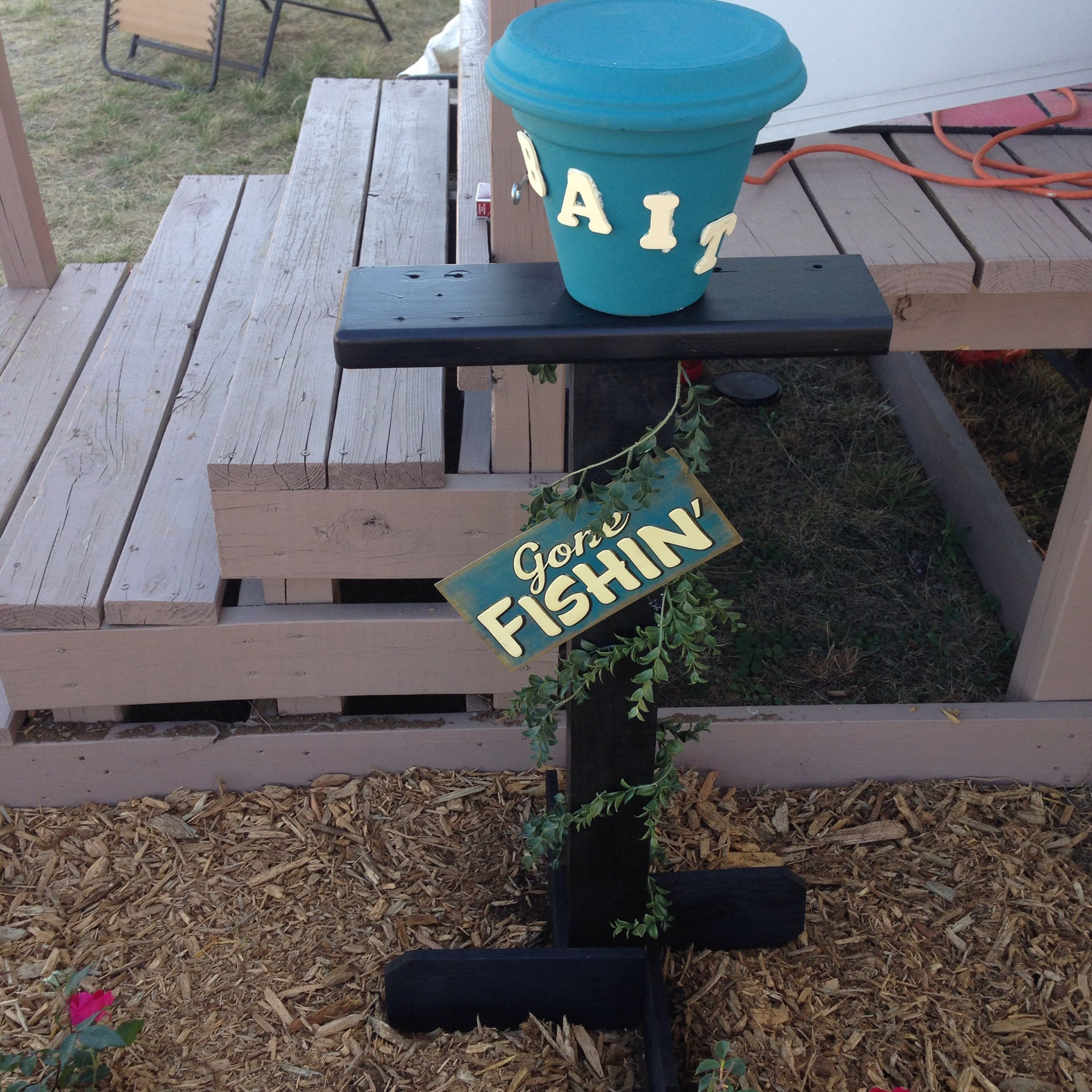 DIY Outdoor Ashtray Ideas
 Outdoor ash tray Cute outdoor ashtray Pinterest