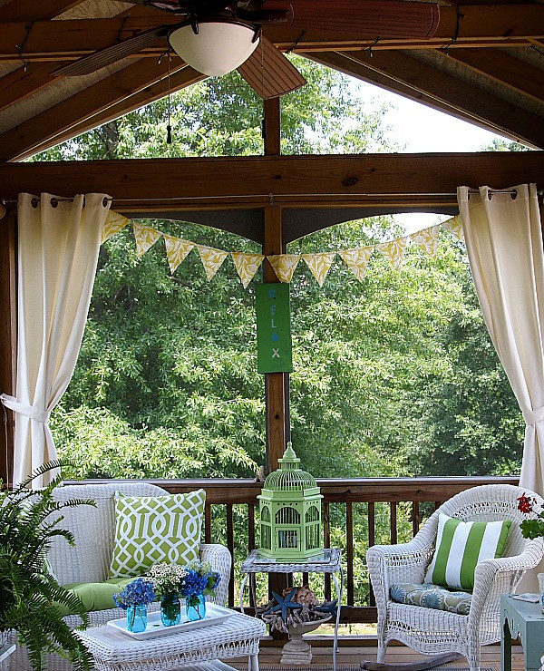 DIY Outdoor Banner
 Cornstalks & How To Make an Outdoor Banner A Cultivated Nest
