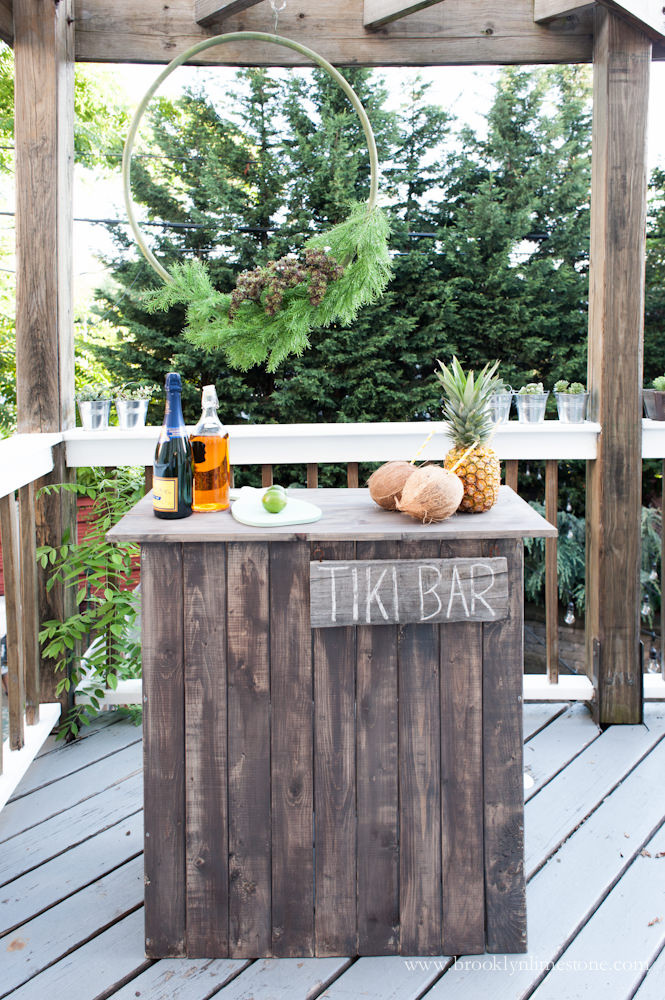DIY Outdoor Bar
 Relax Have a Cocktail with These DIY Outdoor Bar Ideas