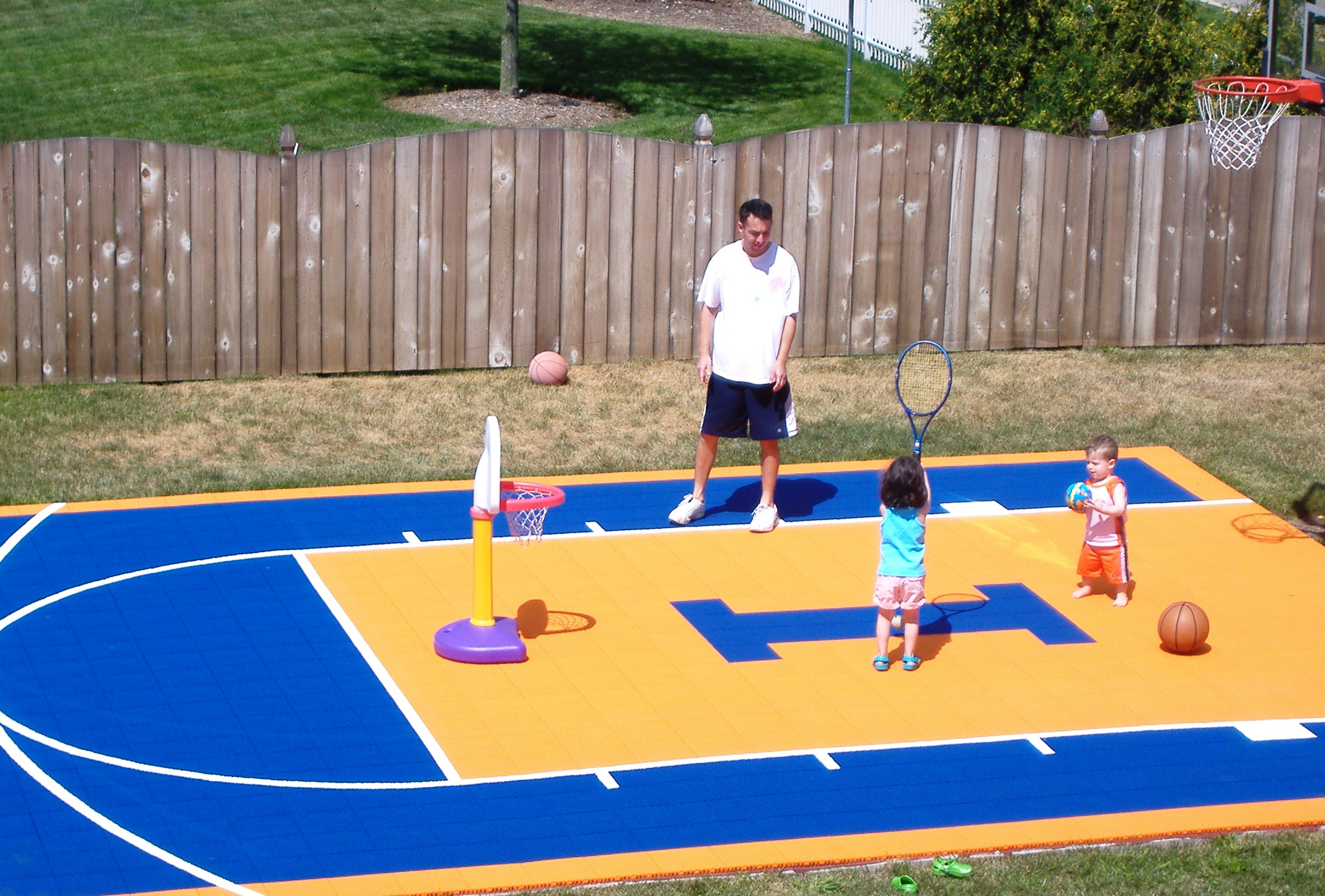 DIY Outdoor Basketball Court
 Outdoor furniture Design and Ideas