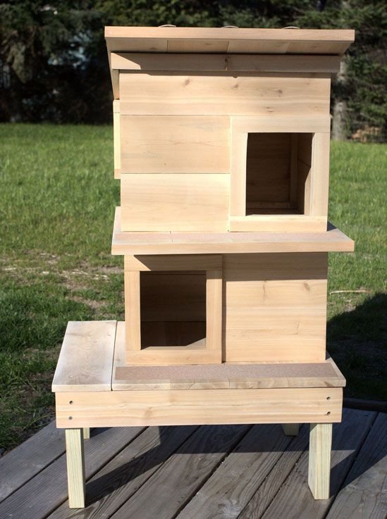 DIY Outdoor Cat House
 15 DIY Outdoor Cat Houses for Your Fur Babies