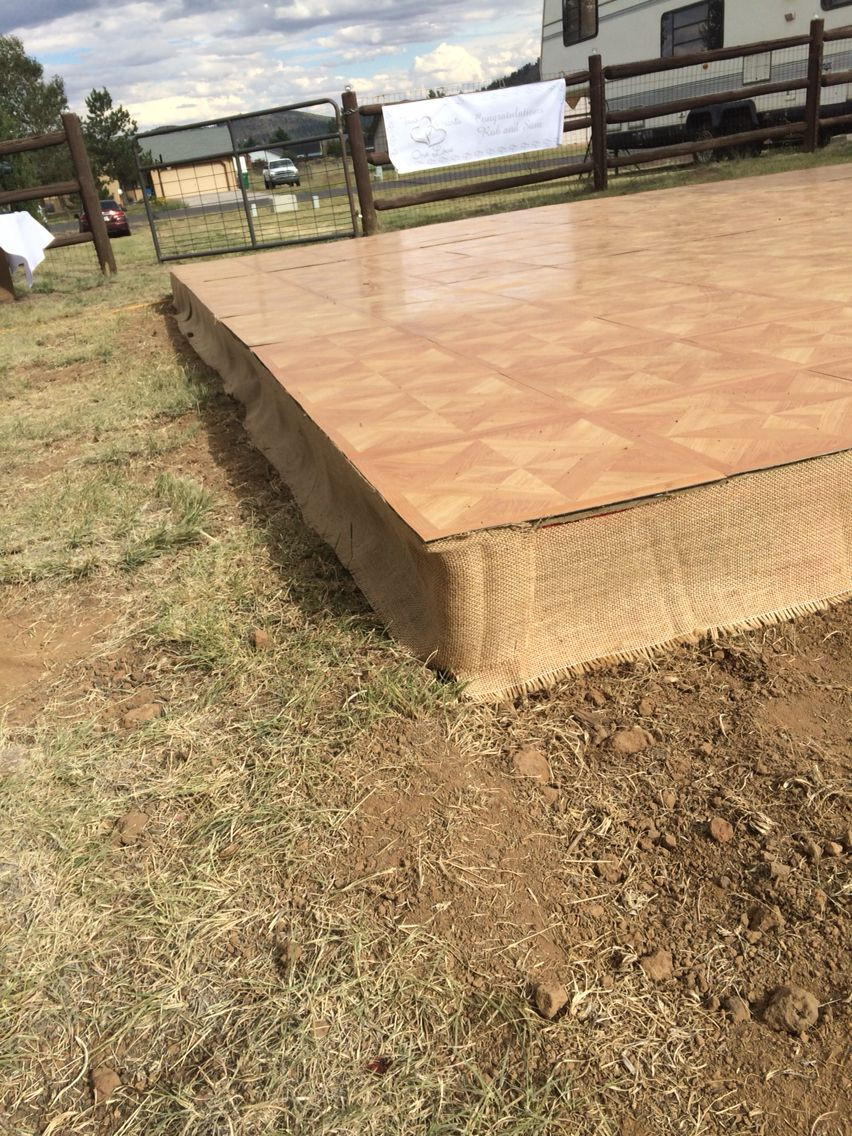 DIY Outdoor Dance Floor
 A dance floor from pallets plywood and laminate