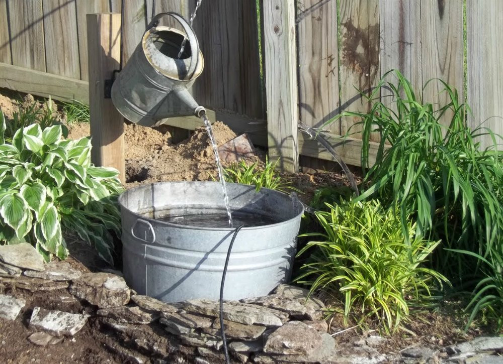 DIY Outdoor Fountain Ideas
 Vintage Watering Can DIY Fountain Ideas 10 Creative