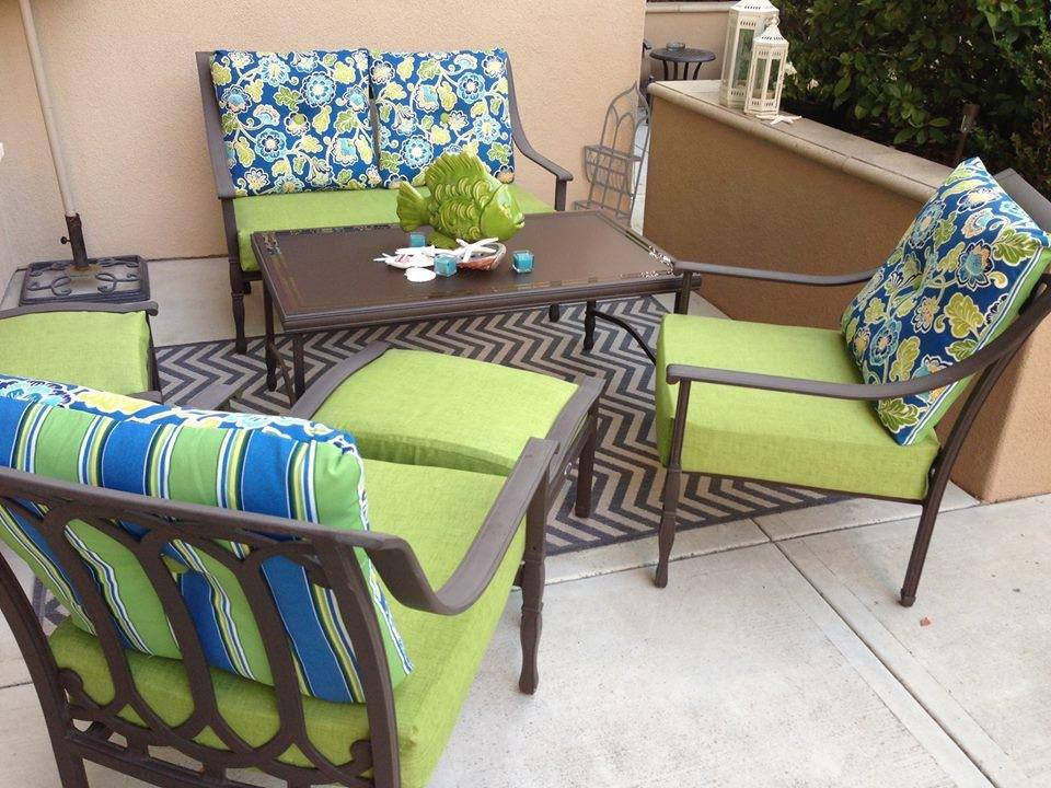 DIY Outdoor Furniture Cushions
 Sew Easy Outdoor Cushion Covers Ol but Goo