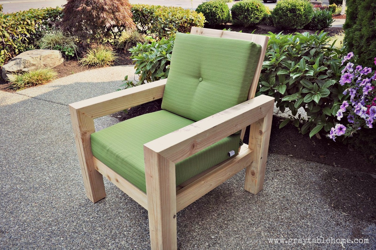 DIY Outdoor Furniture Cushions
 Ana White