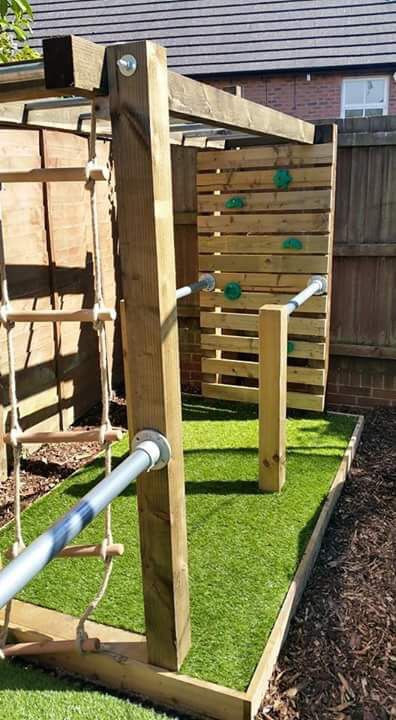 DIY Outdoor Gymnastics Bar
 Outside jungle gym made from fence posts and metal bars