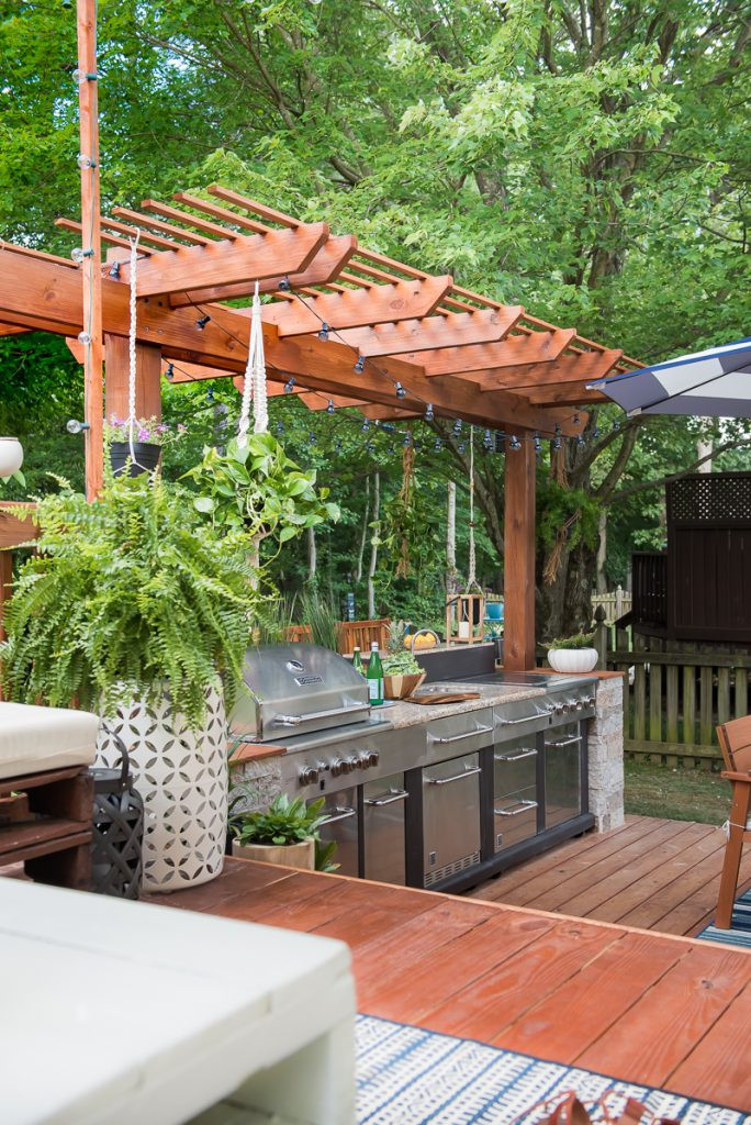 DIY Outdoor Kitchen Frames
 AMAZING OUTDOOR KITCHEN YOU WANT TO SEE