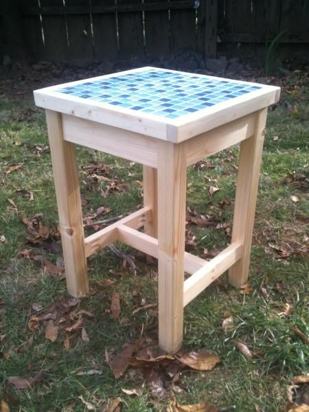 DIY Outdoor Mosaic Table
 Outdoor Side Table Mosaic WoodWorking Projects & Plans