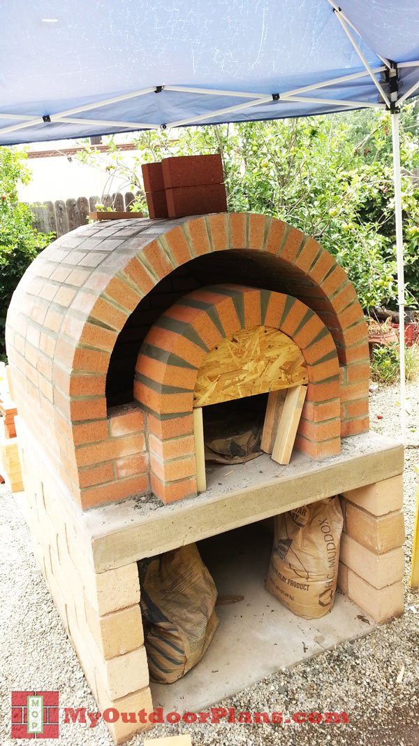 DIY Outdoor Oven
 DIY Brick Pizza Oven MyOutdoorPlans