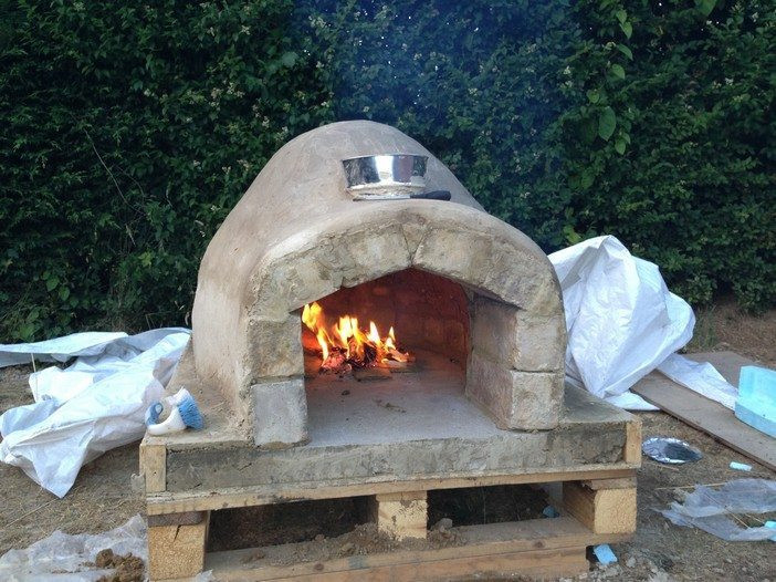 DIY Outdoor Oven
 How To Make An Outdoor Pizza Oven