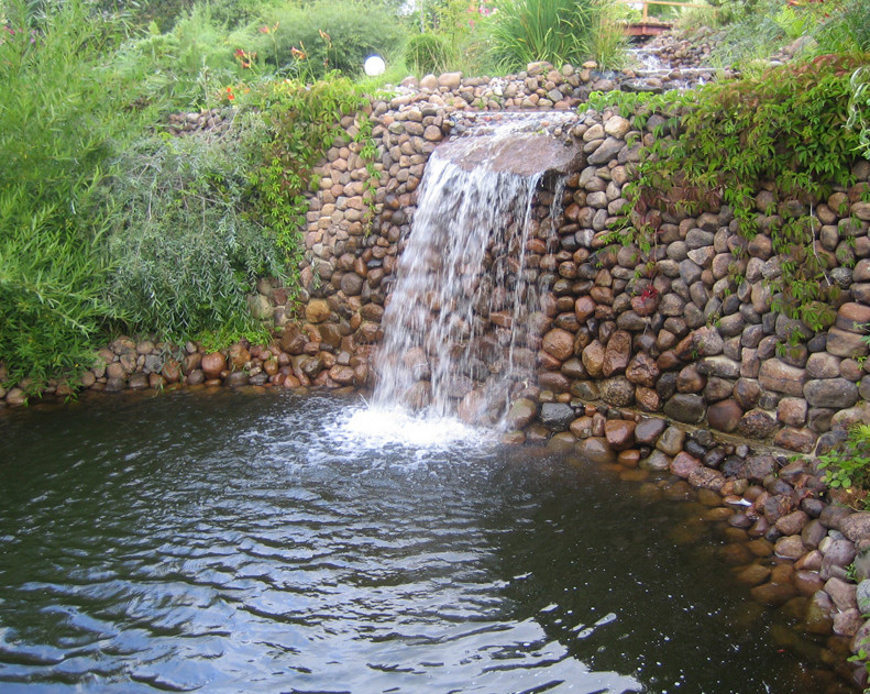 DIY Outdoor Pond
 Diy Outdoor Pond Waterfall